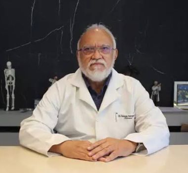 Imagem - Dr. Salomão Kahwage recebe título de Doutor Honoris Causa
