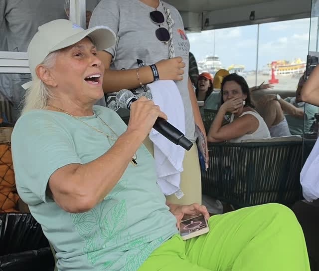Imagem - Fafá de Belém reúne artistas e personalidades em momento de fé na Romaria Fluvial