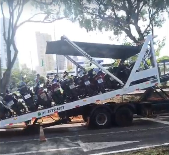 Fiscalização durante a procissão identificou veículos irregulares e roubadas