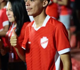 Imagem - Influenciador brasileiro detido pelo ICE nos Estados Unidos chega ao Brasil após deportação
