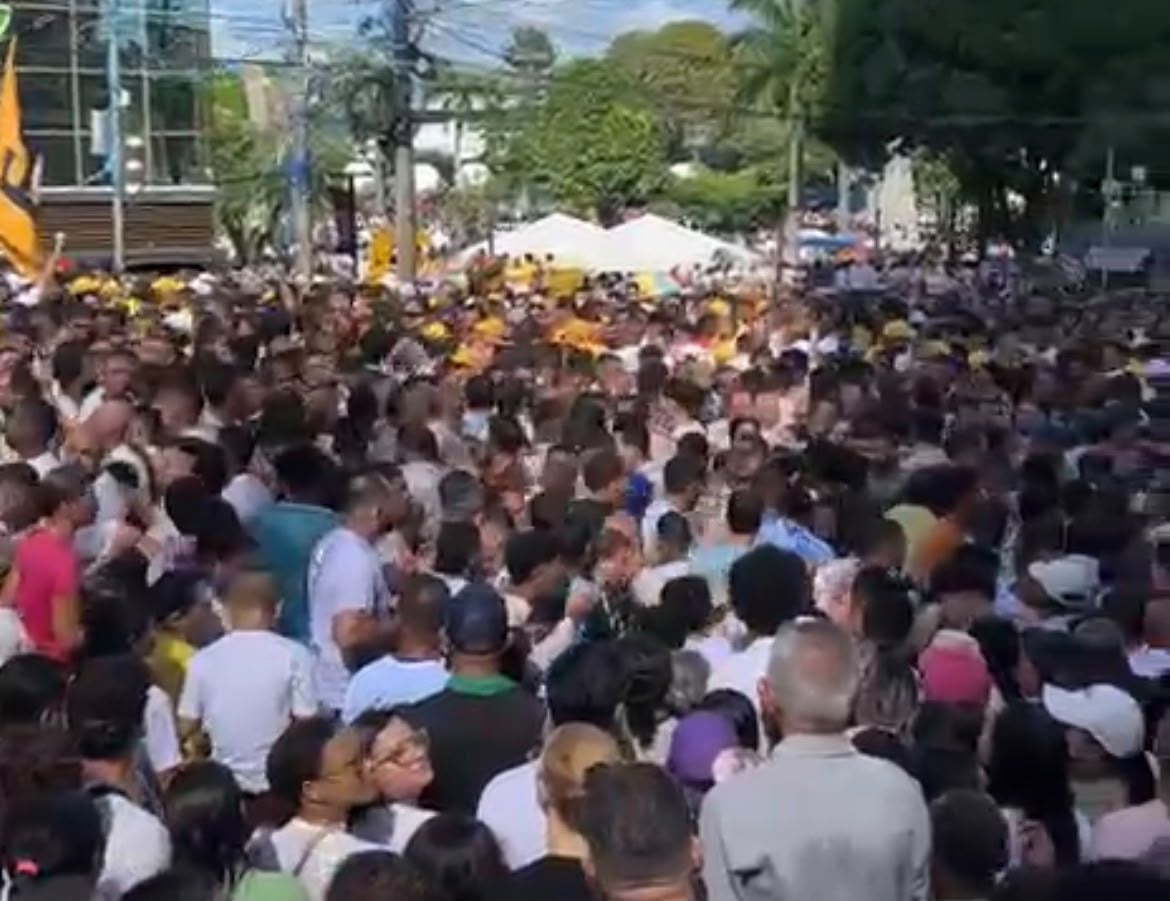 Imagem - Corda do Círio de Nazaré se rompe na subida da avenida Presidente Vargas