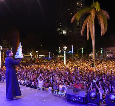 Imagem - Dia de Nossa Senhora Aparecida terá noite de louvor com Eliana Ribeiro no Círio Musical em Belém