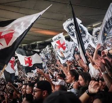 Imagem - Vascaínos enfrentam fila de mais de três horas para retirar ingressos contra o Boca Juniors