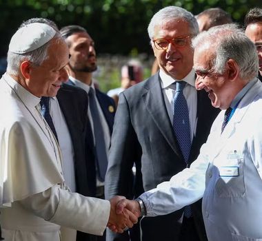 Imagem - Cirurgia de Papa Leão XIV para retirada de nódulo foi um sucesso, diz Vaticano