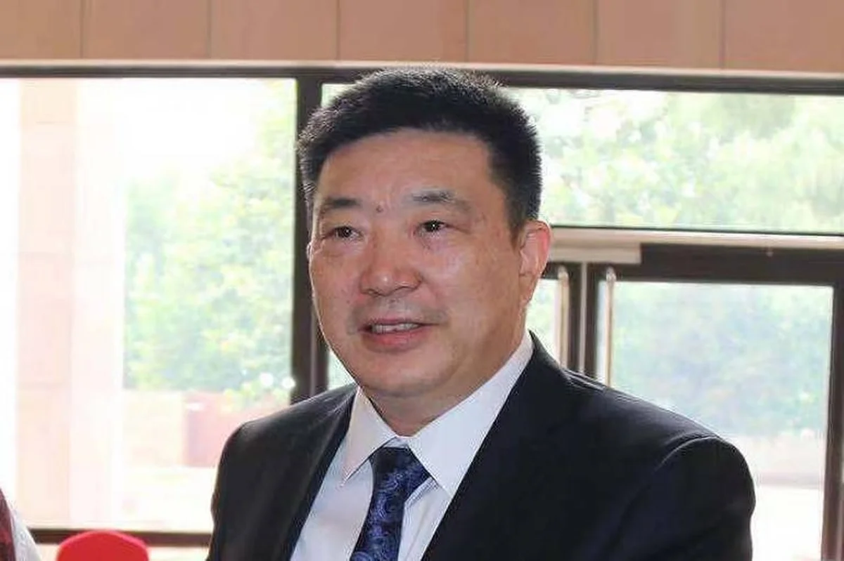 Ex-prefeito de Wuhan é condenado a 14 anos de prisão por propinas de R$ 45 milhões na China