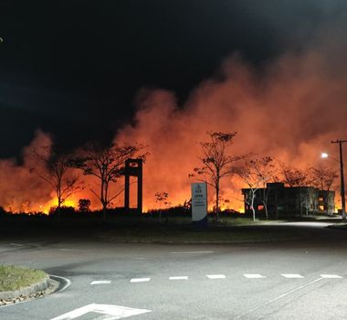 Imagem - Incêndio de grandes proporções atinge campus da UFPA em Castanhal
