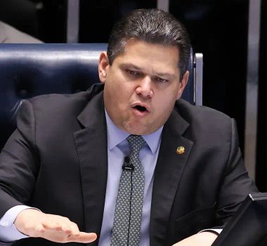 Imagem - Alcolumbre vai promulgar fim da escala 6x1 nesta sexta