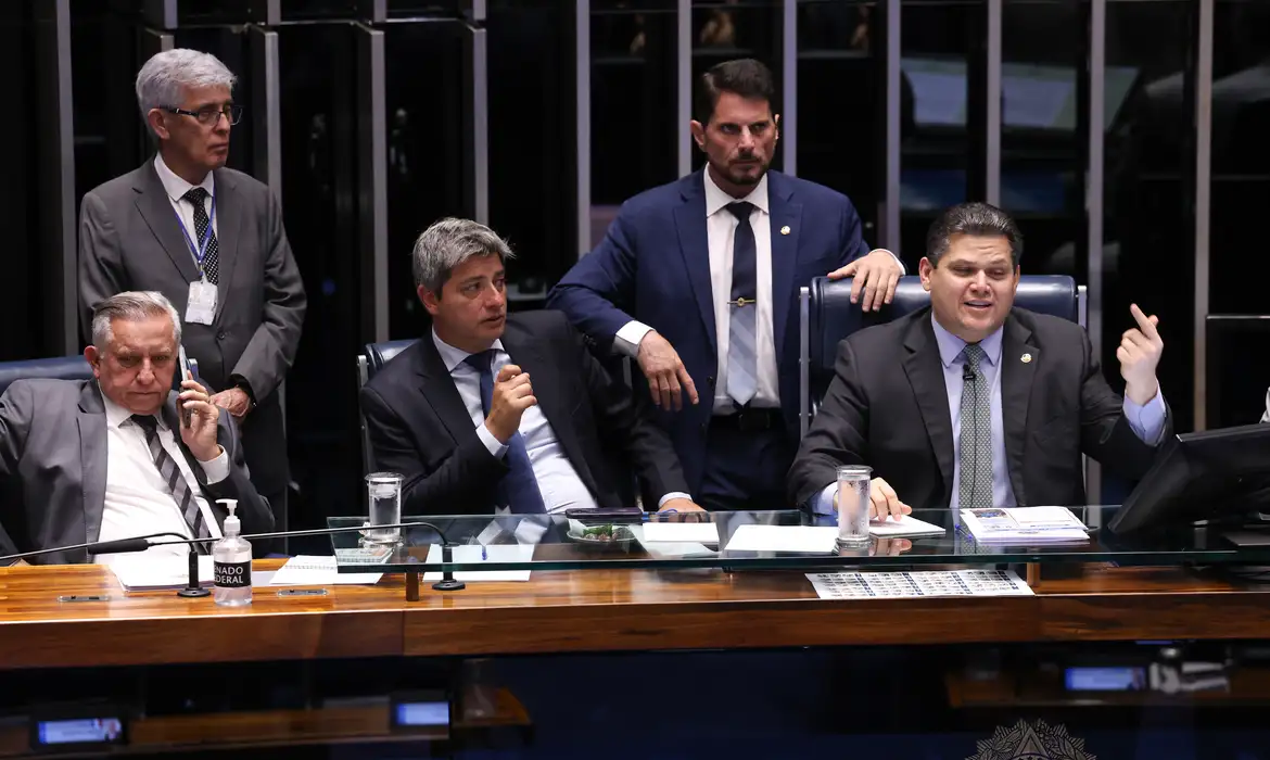 Imagem - Alcolumbre retira PEC da Segurança Pública da pauta do Senado