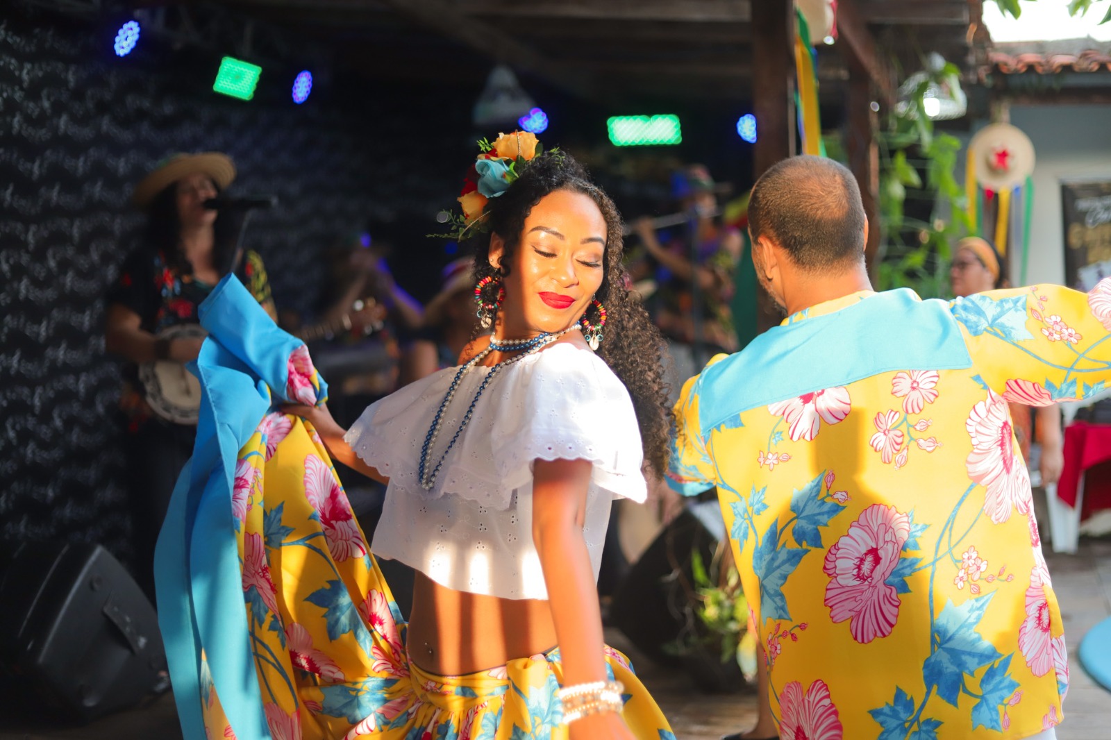 (Em sua quarta edição, o Carimbó ACena Fest – Festival de Carimbó de Belém reúne 18 atrações.)