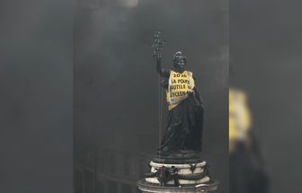 Protestos na França terminam em confrontos e mais de 100 pessoas são presas