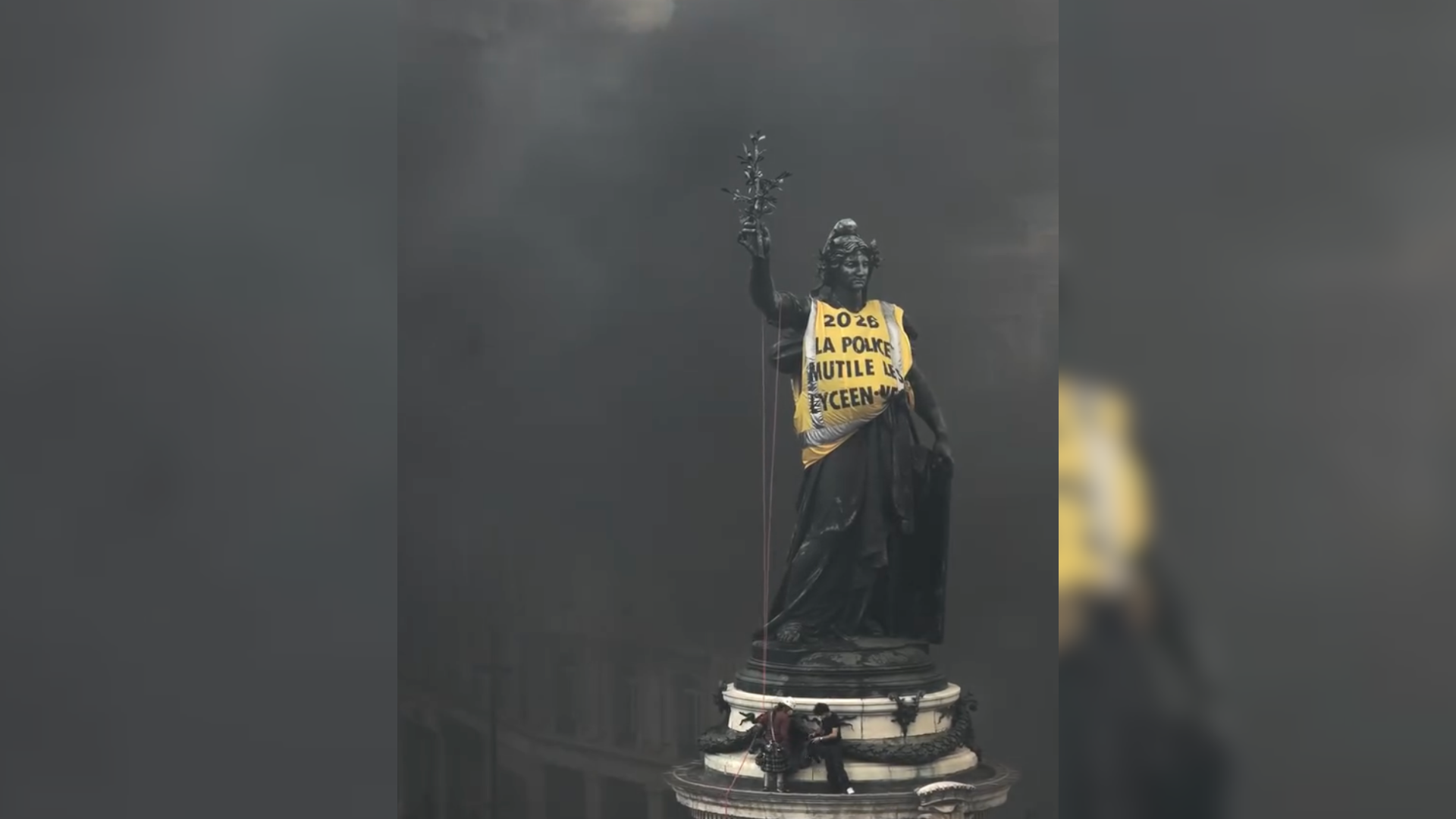 Imagem - Protestos na França terminam em confrontos e mais de 100 pessoas são presas