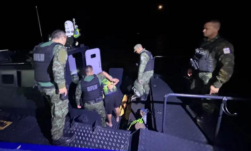 Cão farejador intercepta cargueiro com mais de 100 kg de drogas rumo ao oeste paraense