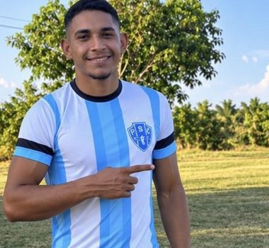 Imagem - Jogador de time comunitário chamado 'Paysandu' morre aos 22 anos após cair de telhado no Tapará