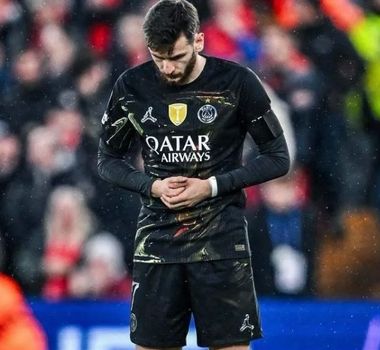 Imagem - Kvaratskhelia rompe ligamento e pode perder temporada no PSG