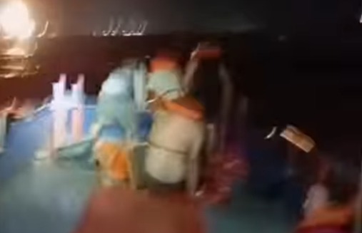 (Balsa afundando no arquipélago do Marajó)