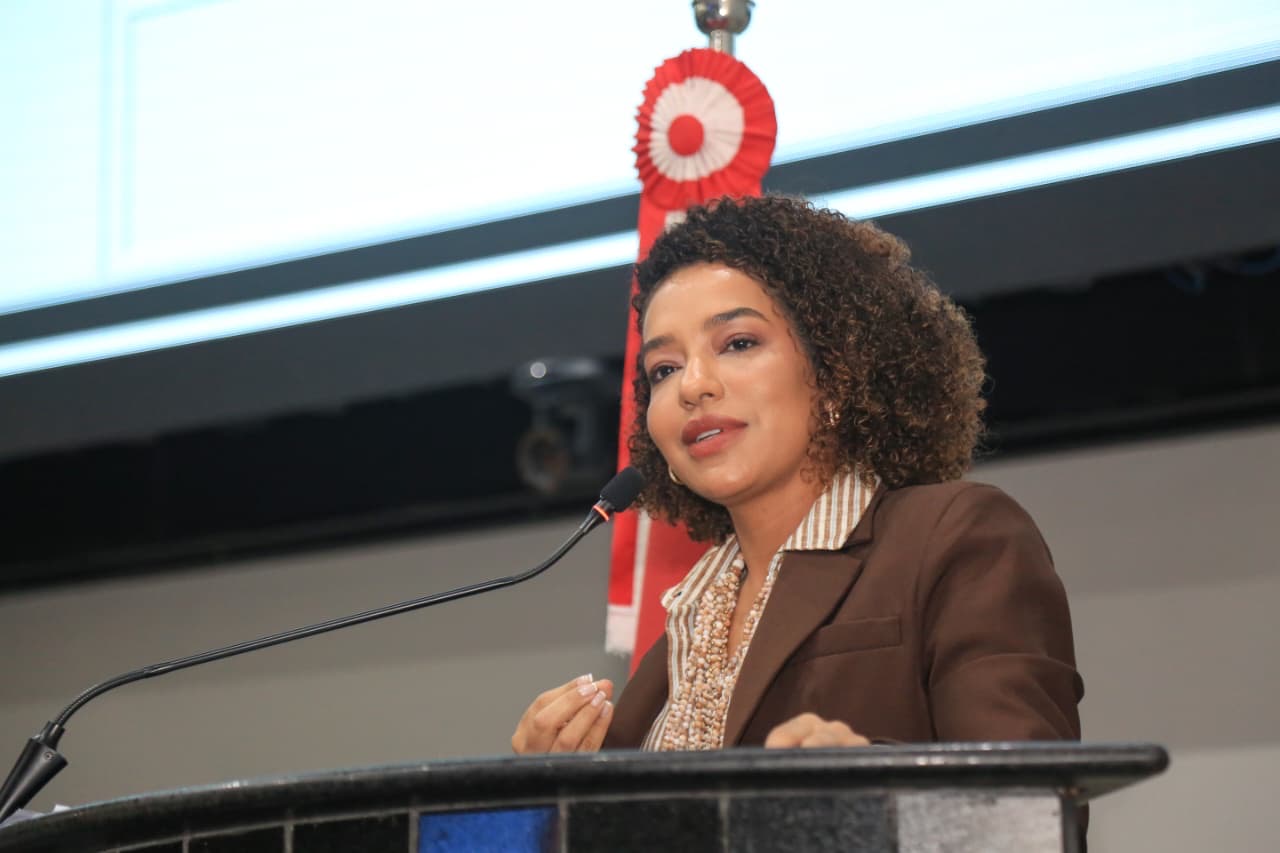 Deputada Lívia Duarte sofre 5ª ameaça de morte e cobrança por apuração ganha força no Pará