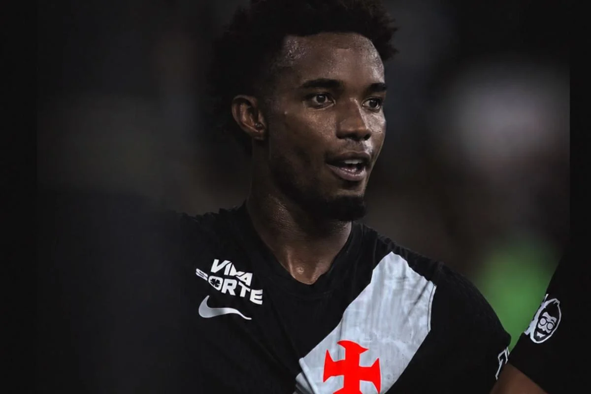 Volante foi titular e capitão na derrota por 3 a 1 para o Boca Juniors, pela Sul-Americana; Kelly Mendes compartilhou um vídeo tentando animar o marido após a queda do time carioca.