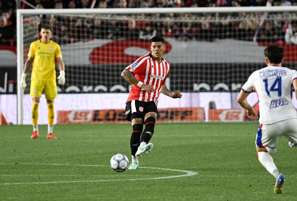 TAS libera Marcos Rojo, e Estudiantes ganha reforço contra o Flamengo -