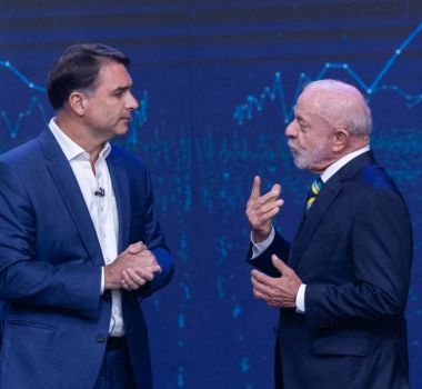 Imagem - Real Time aponta Flávio Bolsonaro com 52% e Lula com 48% no 2º turno