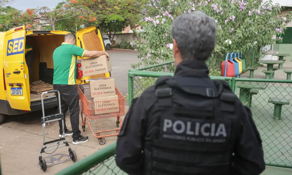 Forças Armadas vão mobilizar 25 mil militares para reforçar a segurança no 2º turno