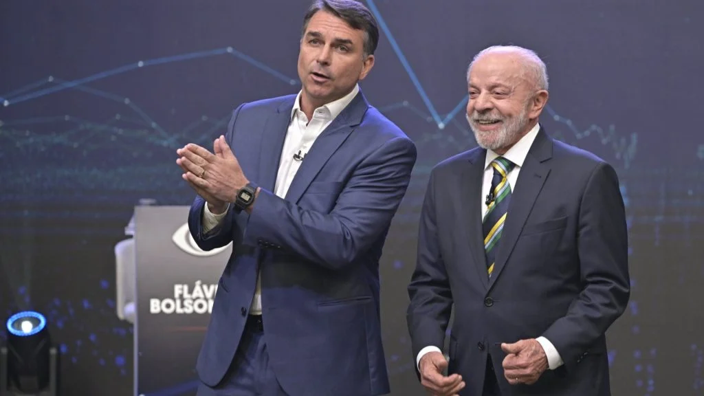 Imagem - Flávio Bolsonaro e Lula lideram o impulsionamento de conteúdos nas redes sociais, aponta Meta