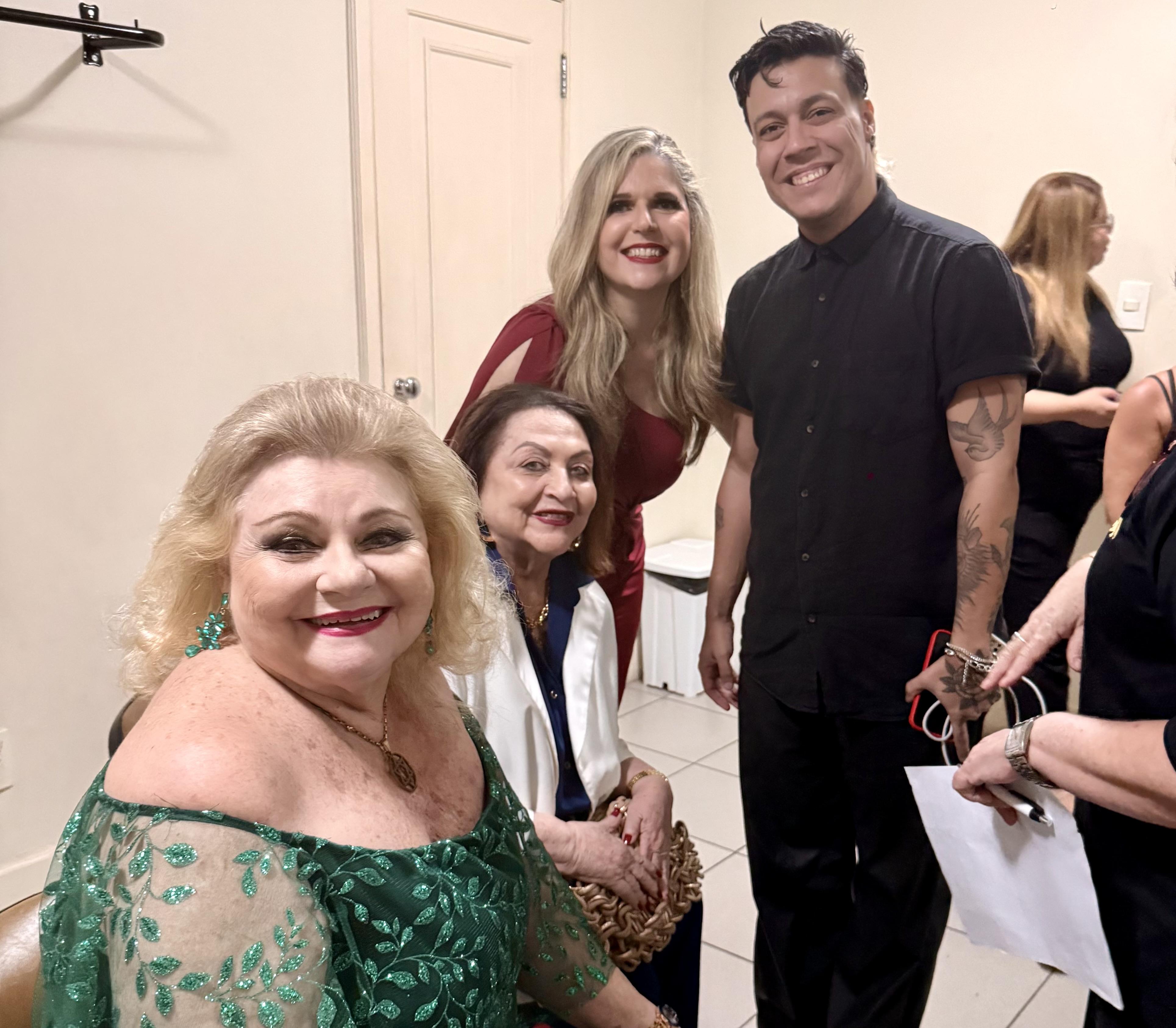 Bastidores do FIDA: Professoras Clara Pinto, Mariza Estrella, Ana Clara Pinto e Professor Rodrigo Marcell