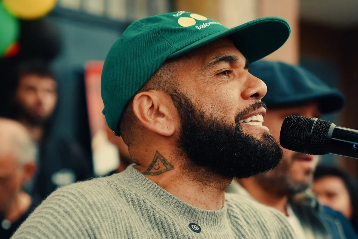 Justiça determina arresto de fazenda e bloqueio de Porsche do ex-jogador de futebol Daniel Alves