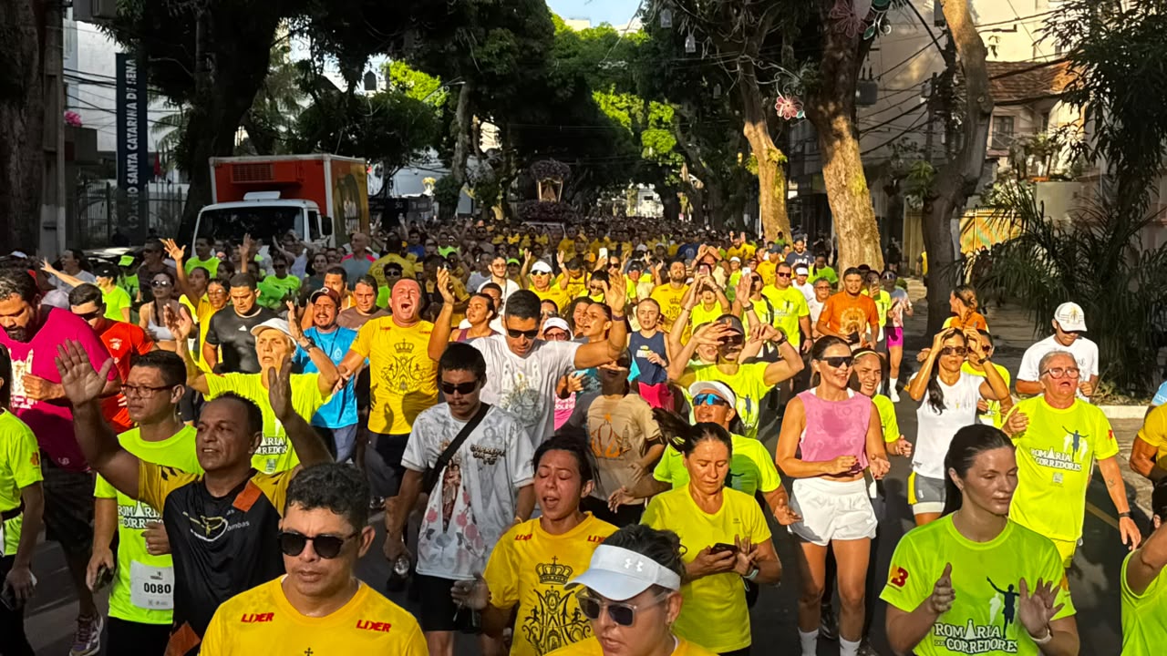 Procissão dos Corredores abre o último sábado da quadra nazarena -