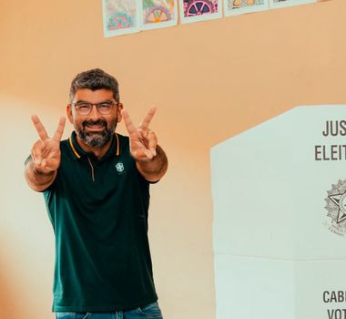 Imagem - Governador eleito do Pará, Daniel Santos vota em Ananindeua e reforça apoio a Flávio Bolsonaro