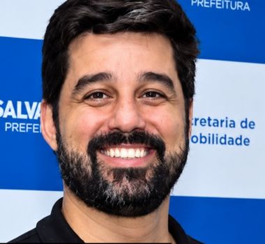 Imagem - TRE-BA determina prisão em flagrante de secretário após redução de ônibus em Salvador