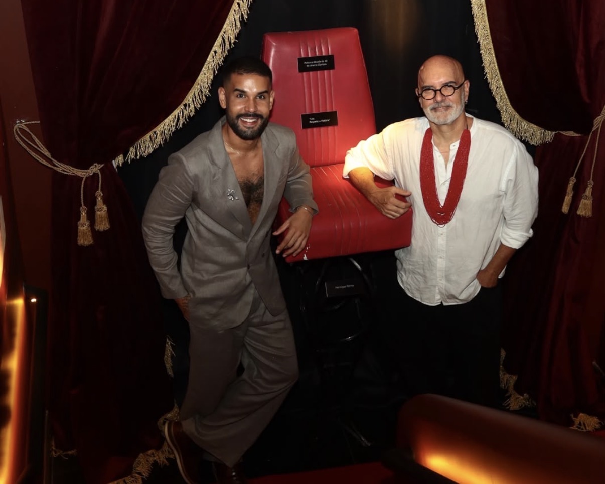 Adriel Medeiros, diretor criativo â frente do Studio Criativo, com Paulinho Morelli