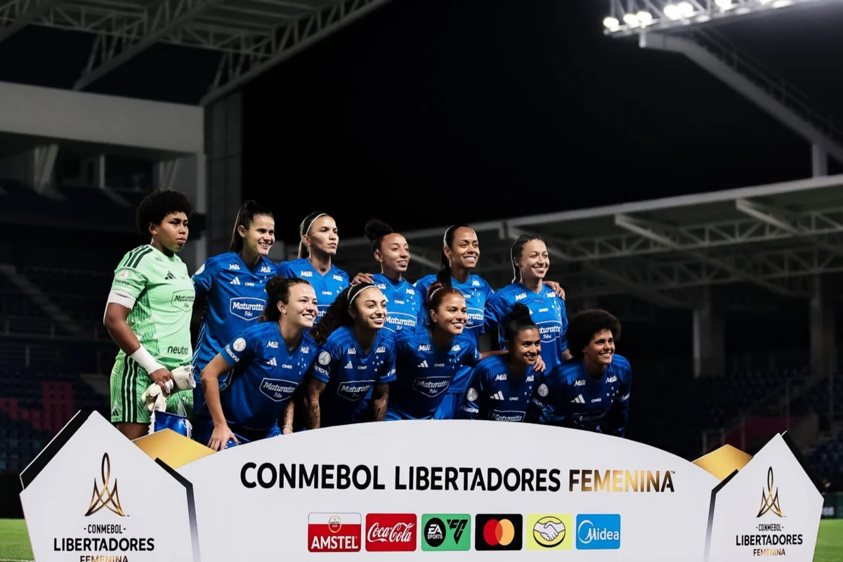 Atual campeão, Corinthians enfrenta o Santa Fé às 17h desta quarta-feira (28); Cruzeiro encara o Olimpia às 21h. A decisão do torneio será disputada no sábado (31), no Equador.