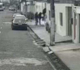Imagem - Criminosos usam disfarce de policiais para invadir e roubar casa em Belém