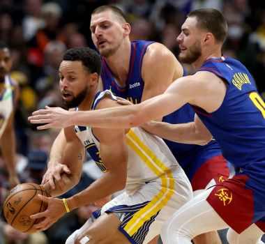 Imagem - Stephen Curry acerta todos os arremessos e Warriors vencem a primeira na temporada