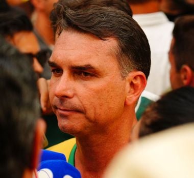 Imagem - Aliado de Trump diz que Marco Rubio ajudou Flávio Bolsonaro a chegar aos EUA com segurança