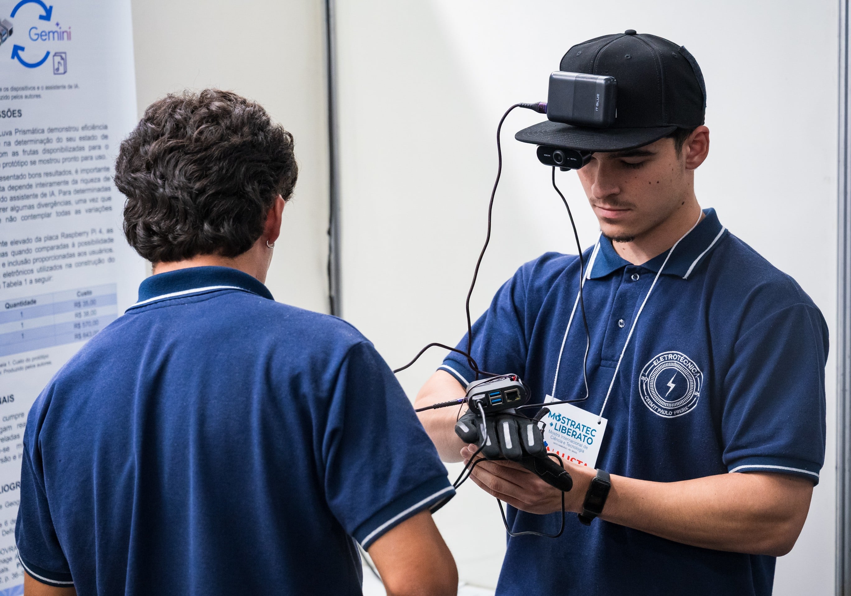 Estudantes de Belém, Abaetetuba, Alenquer, Capitão Poço e Amonte Alegre participam na 41ª Mostratec em Novo Hamburgo (RS), evento que reúne jovens pesquisadores brasileiros e estrangeiros.