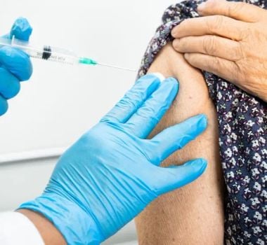 Imagem - Pará inicia vacinação contra pneumonia para idosos a partir de 85 anos