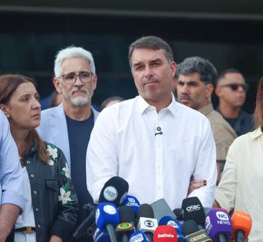 Imagem - STF nega ter ordenado buscas em endereços de Flávio Bolsonaro