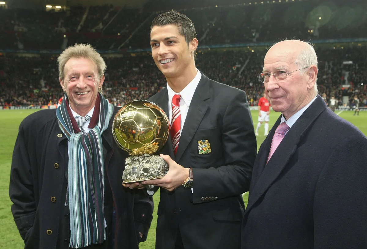 Português foi reconhecido pela temporada 2007/08, quando brilhou pelo Manchester United com 42 gols e seis assistências.