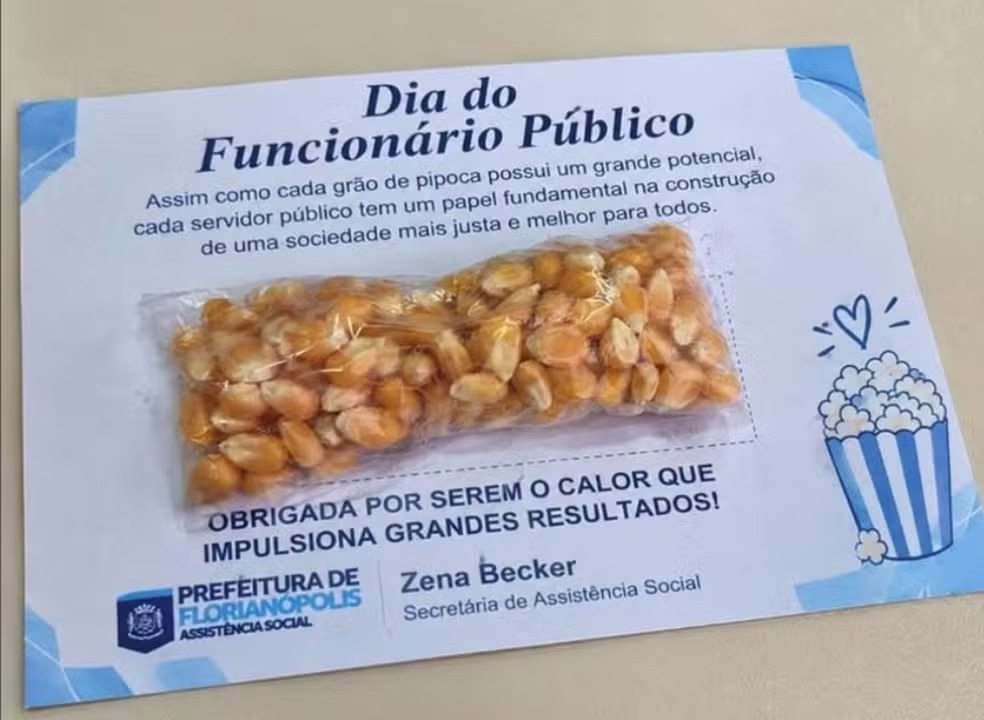 Imagem - Presente com milho de pipoca no Dia do Servidor gera críticas em Florianópolis